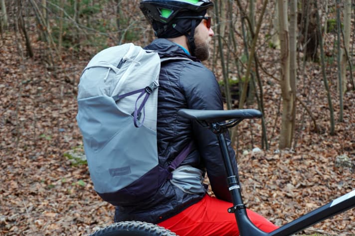 Soll nicht nur Mountainbiker glücklich machen: der windschnittige 25-Liter-Rucksack Ellipse von Heimplanet.