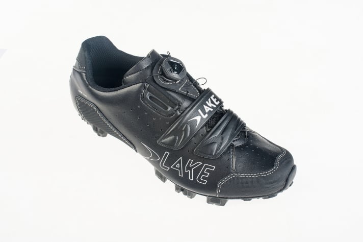   The stiffest sole: The sole of the Lake can hardly be bent with bare hands. Combined with the robust upper material, the result is a solid race shoe.