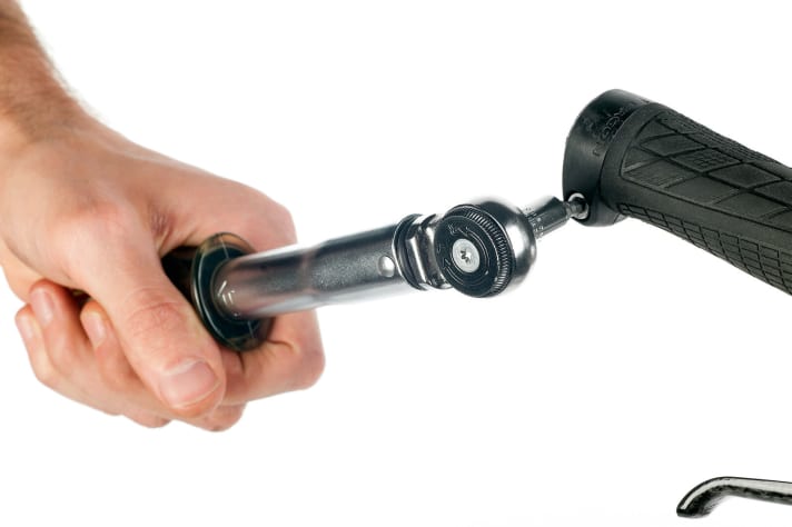   Screw grips on carbon handlebars