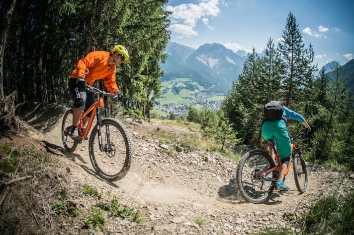   Ein Wunderwerk an Anliegerkurven und Sprüngen: Der Piz de Plaies Trail in St. Vigil am Kronplatz.