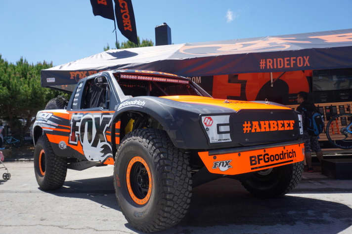   Nevertheless, the Americans from Fox cannot hide the fact that they are fundamentally in favour of more travel and, above all, displacement.