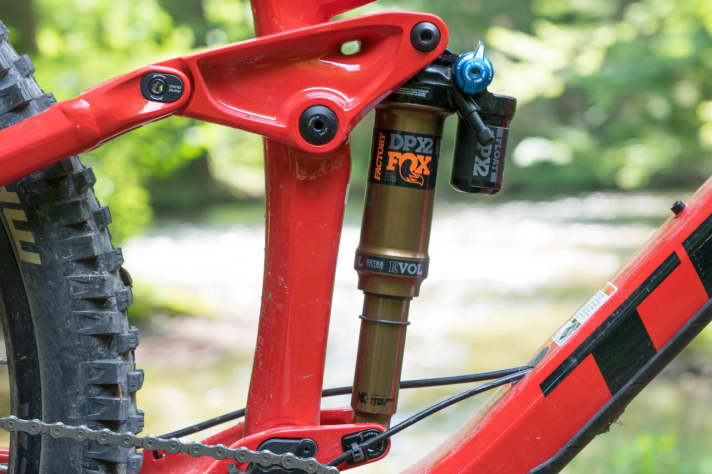   On our test bike, a Trek Remedy 9 RSL, the Fox Float DPX2 offers 158 millimetres of travel.