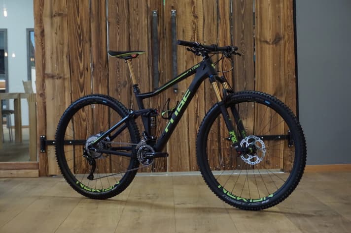 The Stereo 120 is the touring classic from Cube. The frame remains unchanged for 2018. The top model pictured costs 3499 euros. In <a href="mountainbikes/all_mountain/test-2016-all-mountain-fullys-29-cube-stereo-120-hpc-race/a33952.html" rel="noopener noreferrer">our BIKE tests</a>, the trail bike has always performed very well.