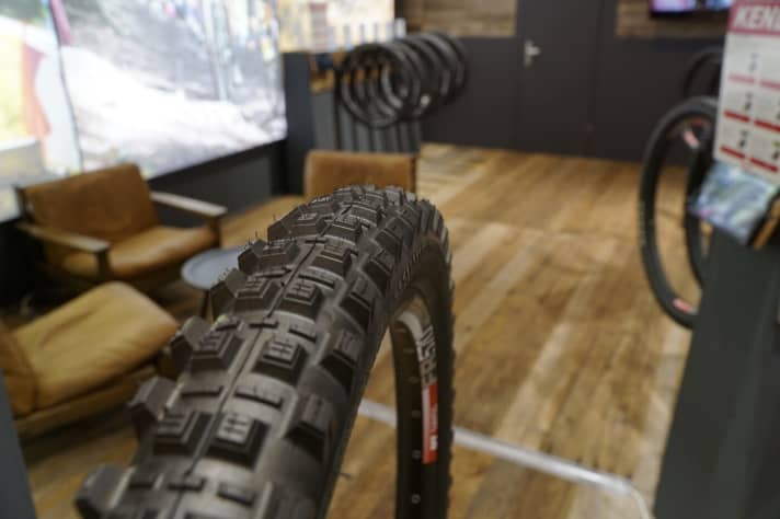   Kenda is launching a mud tyre for downhill and enduro racers. The new Gran Mudda is only available in 27.5x2.4 inch and only appeals to hardcore bikers.