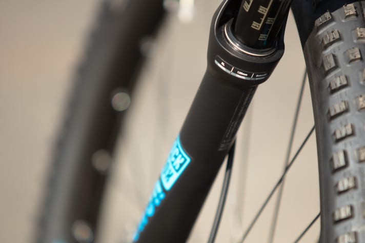   Bei allen vier für 2019 neuen Stereo 120-Modellen stecken Federgabeln mit 130 mm Hub im Steuerrohr.