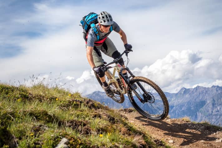  We were able to test the 29-inch Carbon-Process in the Bikepark Serfaus before the Eurobike.