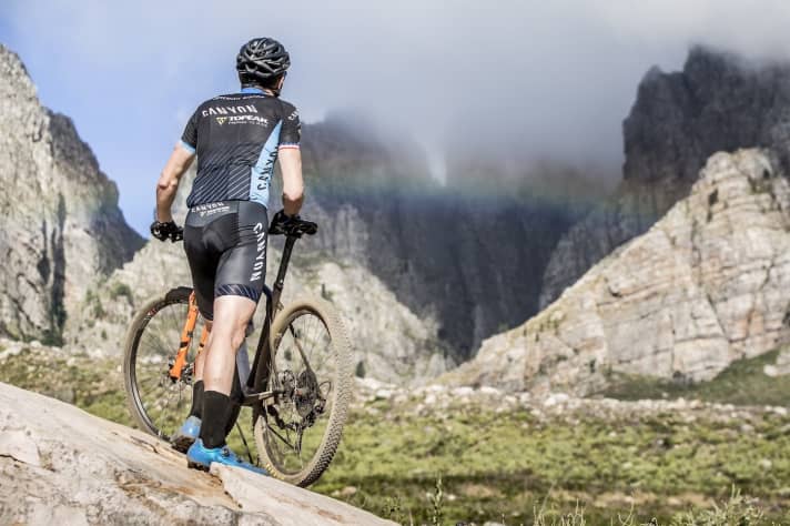   Neben Alban Lakata müssen sich auch Kristian Hynek, Erik Kleinhans und Jeremiah Bishop nach einem neuen Team für 2019 umschauen.