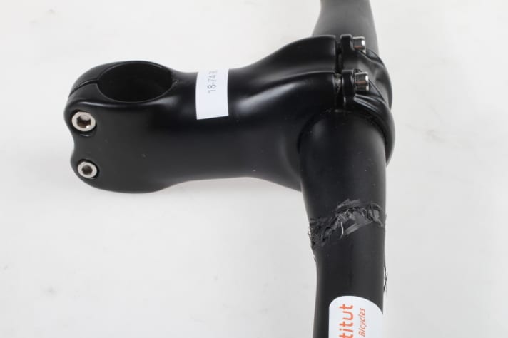 Aliexpress: the carbon handlebar/stem combination from the online platform Aliexpress had severe problems.