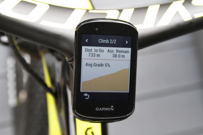 The new ClimbPro function: This gives you a good overview of the climbs on the planned route and you know immediately how steep it will be or how many metres of altitude you still have to climb.