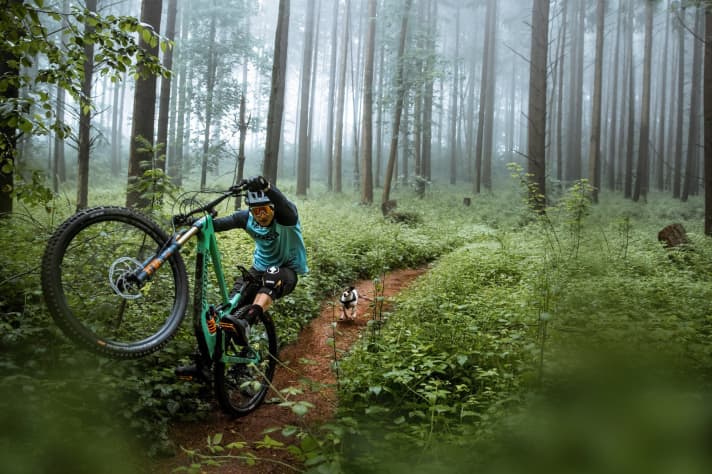 Jasper Jauch und Traildog Oreo in “DOGGYSTYLE”