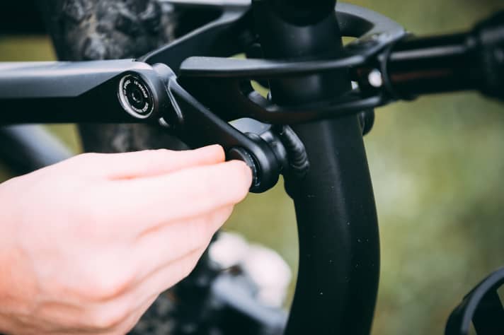   Canyon also provides the main bearings with plastic caps. These are intended to protect the bearings against moisture or dirt and thus ensure additional durability.
