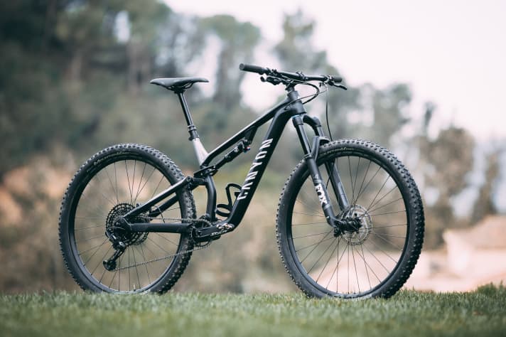   New edition of the aluminium touring classic: the 2020 Canyon Neuron AL.