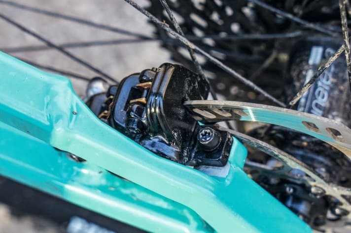   Crossworx Cycles Dash: Die hintere Bremsaufnahme wurde in der Sitzstrebe integriert und ist dort sehr gut geschützt.
