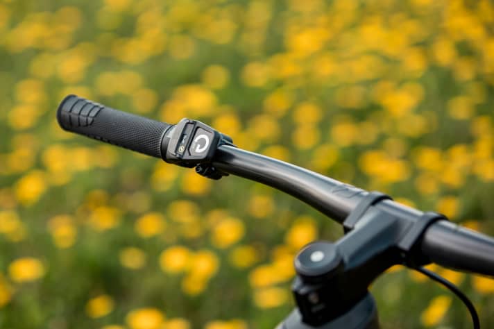   The control unit of the Magura Vyron eLect seatpost.