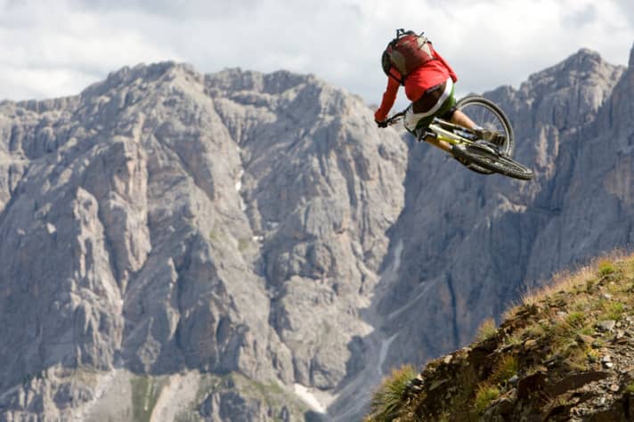   One more jump for the photo, then off into the 17er path, following in the footsteps of CaiDom winner Julien Absalon.