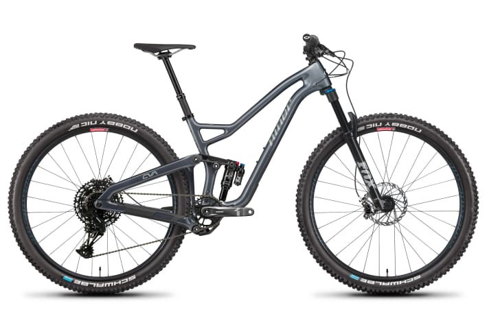   Jet 9 RDO 2 stars: Sram SX Eagle with Niner 30mm aluminium wheelset and Sram Level brakes for 4299 euros.
