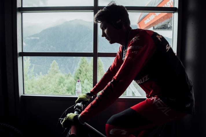   When it comes to World Championship medals, Greg Minnaar (39) is always a candidate for a top position.