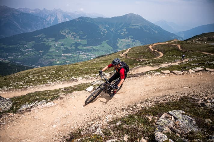   Flow-Dusche auf den Trails außerhalb des Bikeparks.