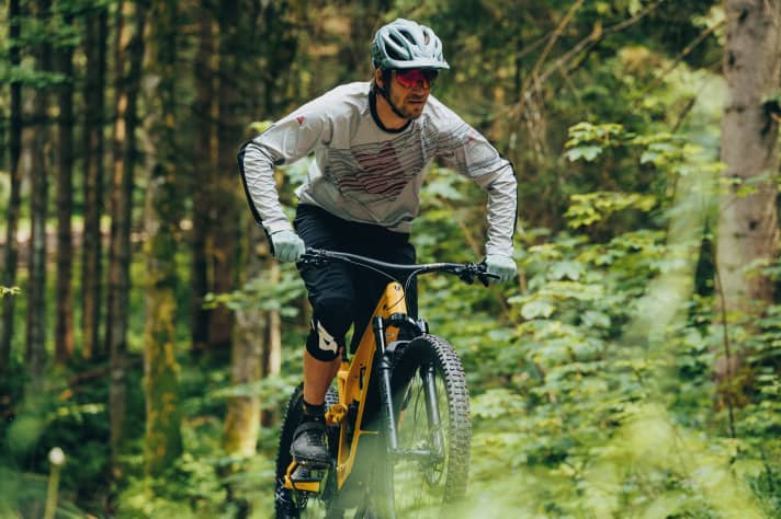  We were able to test the TQ HPR50 extensively on the Trek Fuel EXe. Uphill, the pleasantly quiet background noise is particularly pleasing.