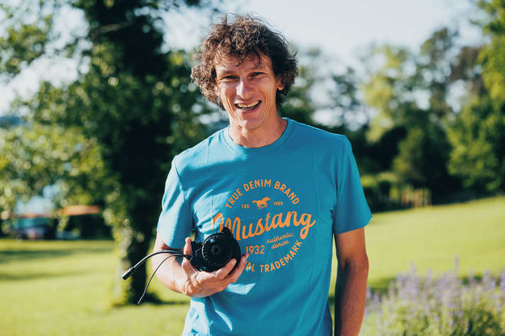 Bayerisches Superhirn mit Stuntman-Vergangenheit: Toni Rossberger hat die Harmonic Pinring Technologie erfunden und ist der schlaue Kopf hinter der Mechanik des HPR50. Wer mehr über den Daniel Düsentrieb der E-Bike-Industrie erfahren möchte, findet in EMTB 4/2018 ein lesenswertes Portrait über den sympathischen Strahlemann.