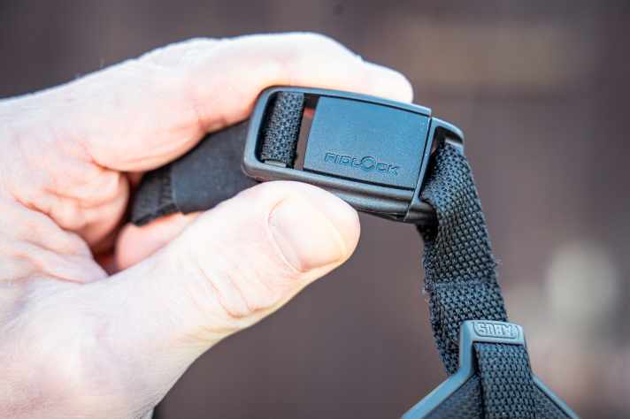State of the art in this price segment: the practical magnetic buckle from Fidlock