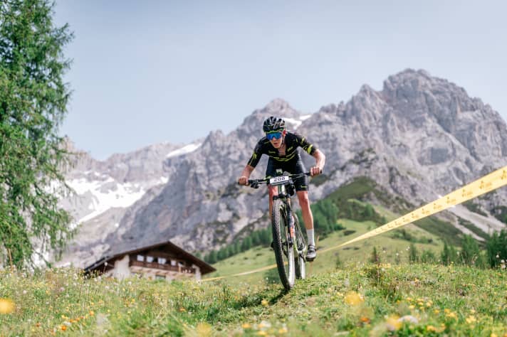 Beim viertägigen Etappenrennen Alpentour Trophy bleiben Start und Ziel stets in Schladming. Das hat organisatorische Vorteile.