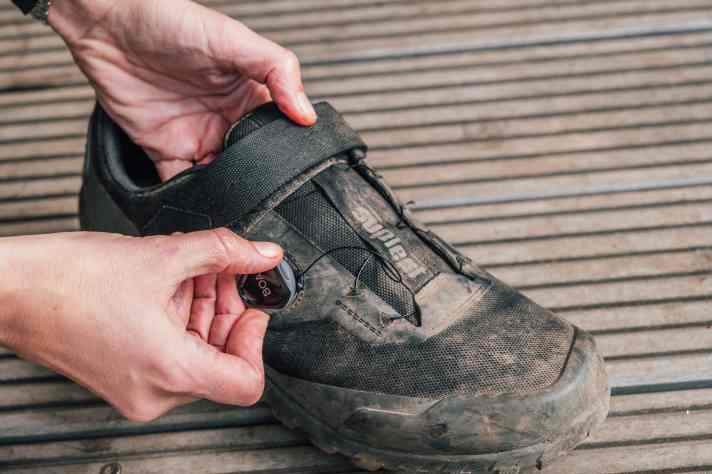 The shoe is almost as good as new again. Ok, it could do with a clean