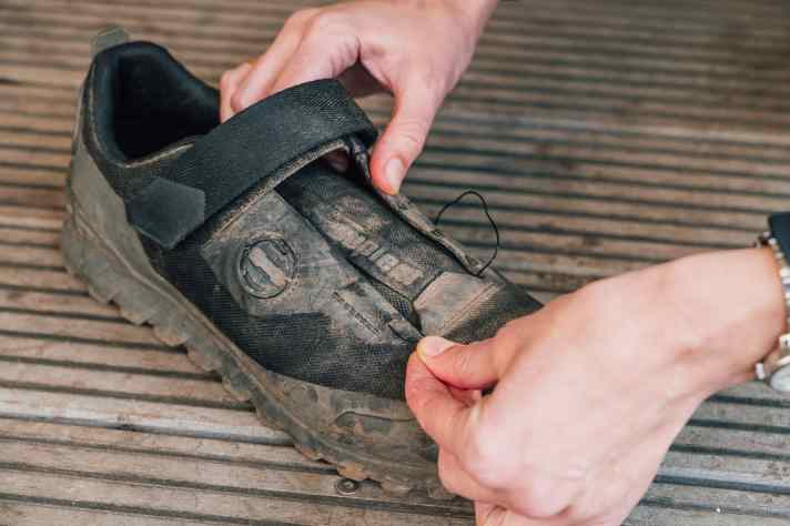 Anschließend kann der neue Zug eingefädelt werden. Hoffentlich habt ihr euch die richtige Zugführung gemerkt!