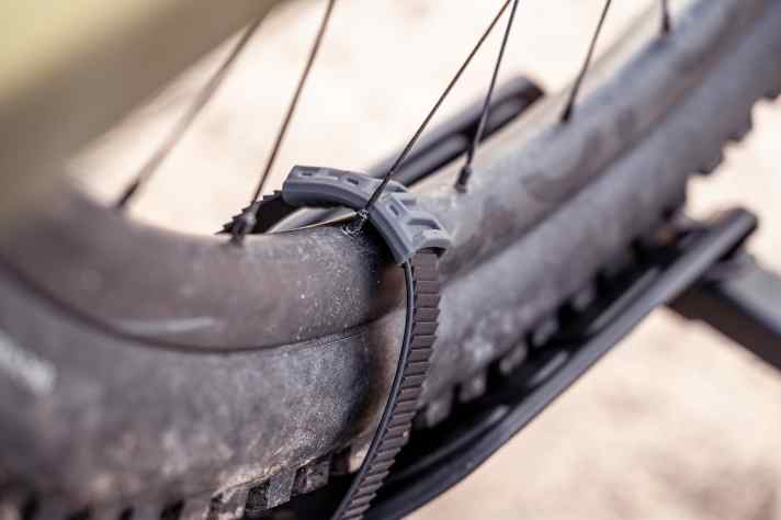 Alle Ratschenbänder sind gummiert, das schont empfindliche Felgen