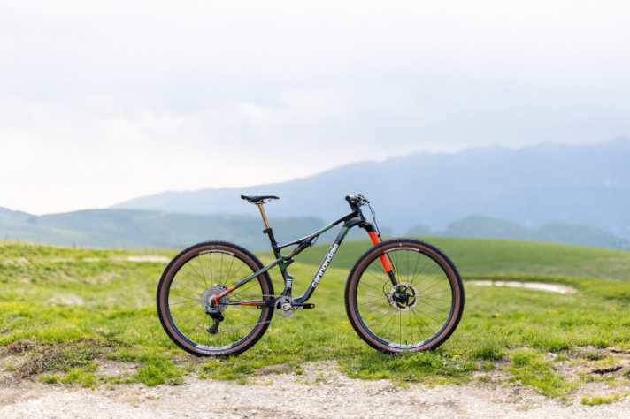 The new Team Replica Lab71 Scalpel from Cannondale.