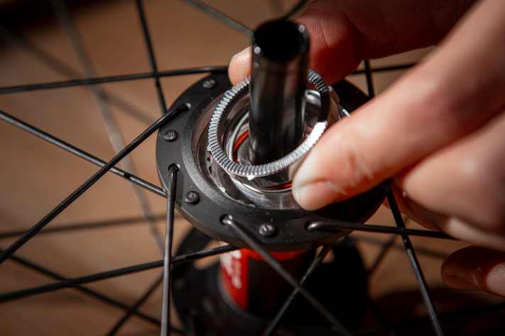 The only point of criticism: With the O-Chain system, elastomers limit the degrees of freedom, whereas with the DF system, metal bangs against metal.