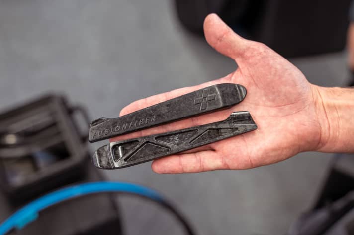 Reifenheber aus Nylon-Carbon sollen erst der Anfang sein, sagen die Jungs von Forge + Bond.