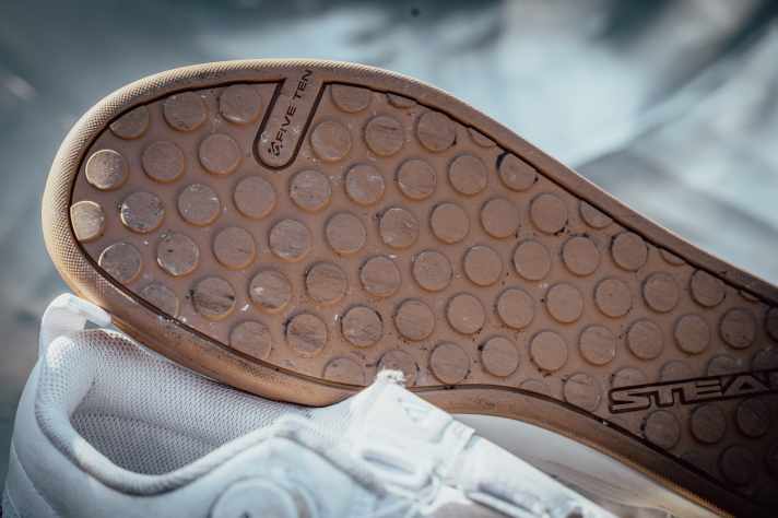 Im Auflagebereich des Pedals ist der Freerider ausreichend steif. Gut für sicheren Stand und ordentliche Kraftübertragung