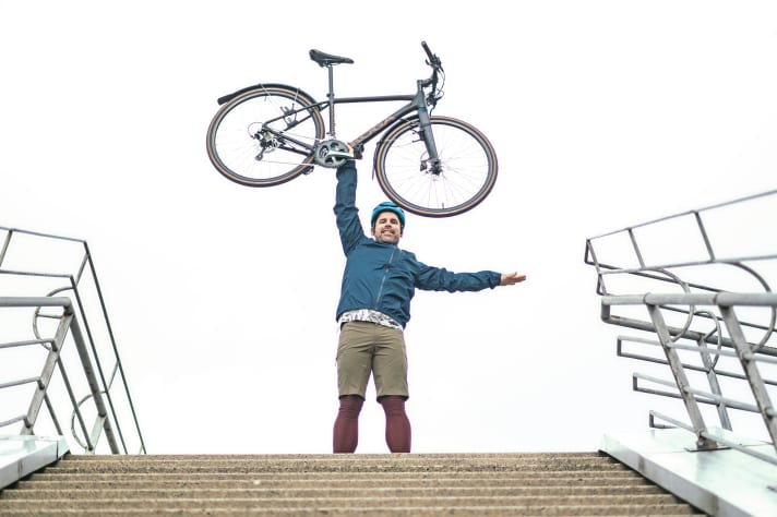 It was important to us that the lightweight bikes weighed less than 13 kilos (the Koga in the picture weighs 10.7 kilos). The only exception is the Diamant at 13.2 kilos, although it is the only test bike to come with full road equipment.