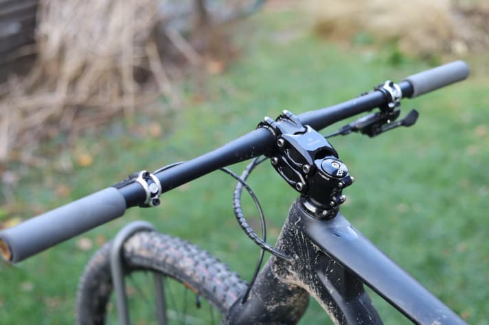 Allein schon aus optischen Gesichtsgründen hebt sich der Vecnum freeQENCE Vorbau von Standardteilen ab.