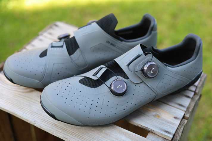 Optisch unauffällig und hoch funktional hat Redakteur die Canyon Tempr CFR Off-Road-Schuhe schnell ins Herz geschlossen.