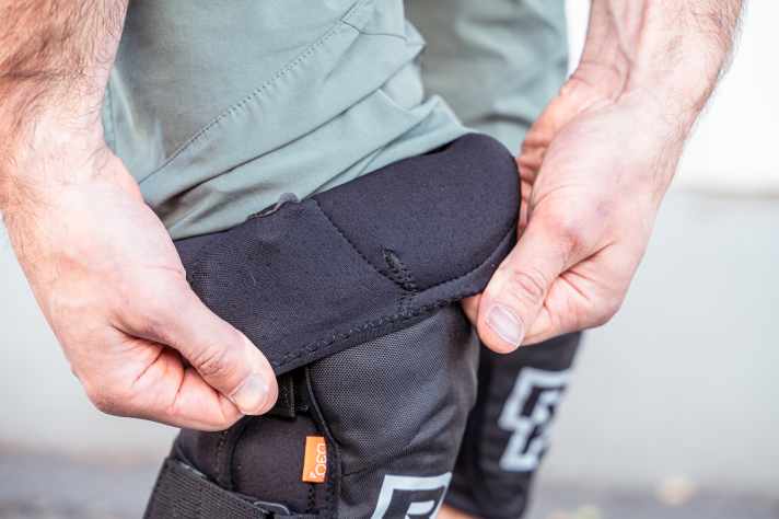 Ein Silikonband für besseren Halt gibt es weder am oberen noch am unteren Abschluss