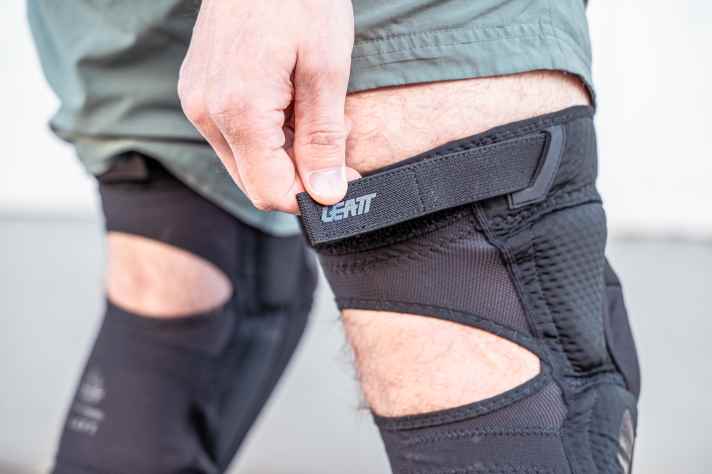 There is only Velcro on the thigh. A second Velcro strap over the calf would not harm the Leatt