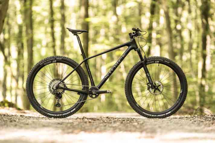 A long time in the game, but still not old: the Storck Rebel.4 Platinum with wheel upgrade for 4199 euros.