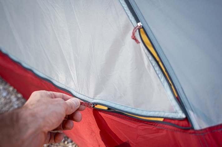 The zips have no curves and always end at the same corner. This makes them easy to find even in the dark