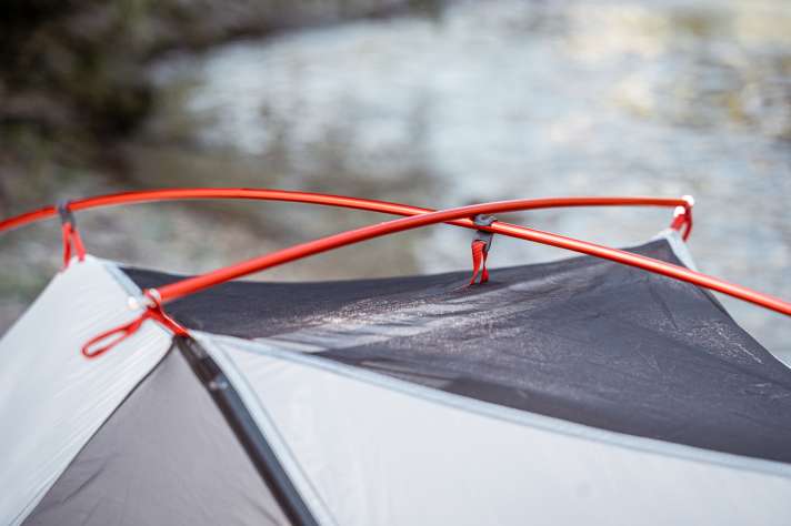 Setting up the Hubba Hubba is absolutely self-explanatory. The inner tent is simply clipped into the poles