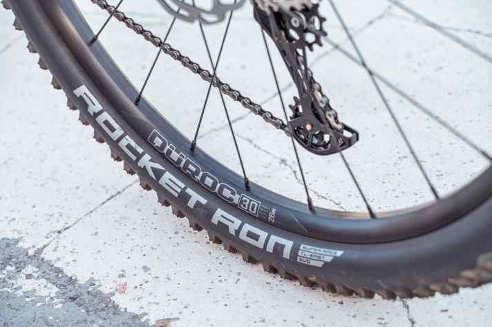 The Schwalbe Rocket Ron rolls well, but doesn't offer too much grip. If you also go to the bike park, you should fit more solid tyres.
