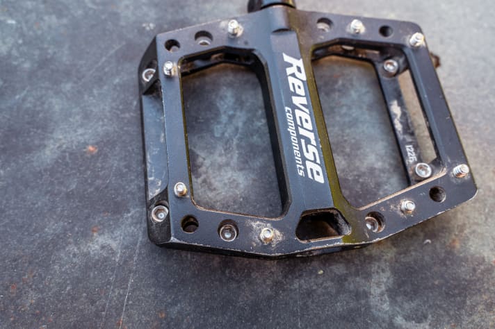 The pins can be easily changed using an Allen key
