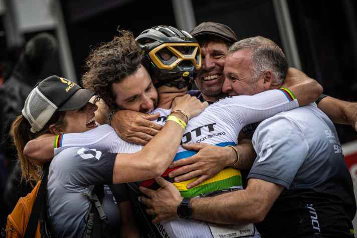 Behind Nino Schurter's success is a team of dedicated people. In N1no Beyond, his closest confidants also have their say.