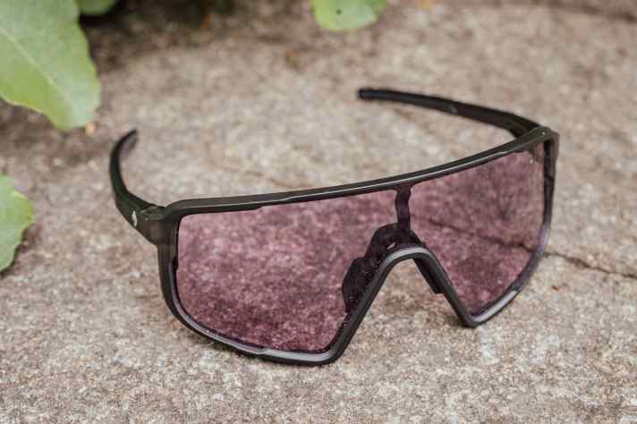Even the initial tint is quite dark. Sweet Protection is less suitable for driving at dusk