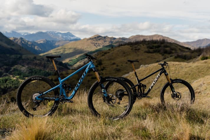 The Pivot Switchblade has made a name for itself worldwide as a desirable all-mountain bike. The Americans present the latest edition here in the mountains of New Zealand.