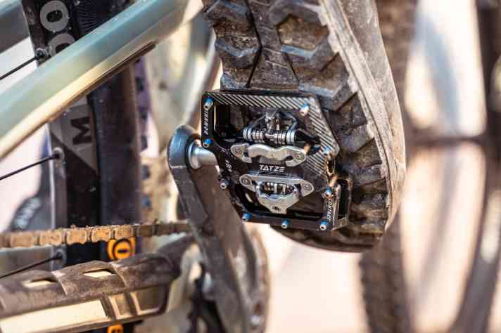 Kaum ein anderes Klickpedal bietet eine derart solide Standfläche - zumindest nicht zum fairen Preis und bei akzeptablem Gewicht.