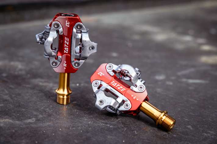 Lighter than a Shimano XTR pedal and absolutely affordable despite the titanium axle. The Tatze DC Titan is a real recommendation for gravel and race bikers.