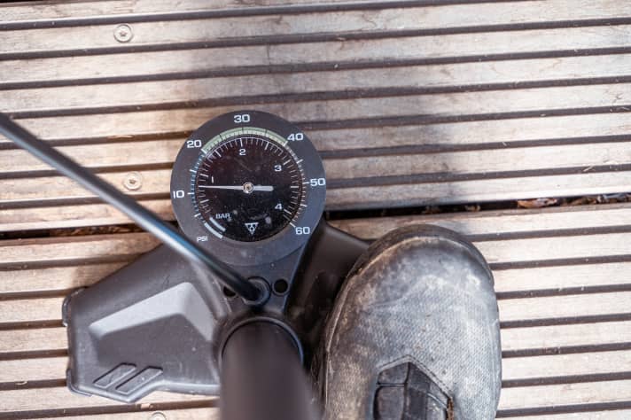 Das Manometer misst 3,5 Zoll oder 44,4 Millimeter.