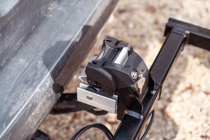 Zur Montage auf der Kupplung hat Uebler ein ganz eigenes System entwickelt, das ohne Klemmhebel auskommt